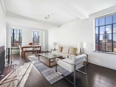 353 W 56th St APT 8A, New York, NY, 10019
