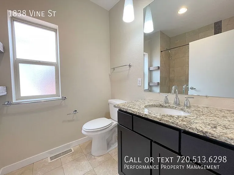 1838 Vine St — Photo 23