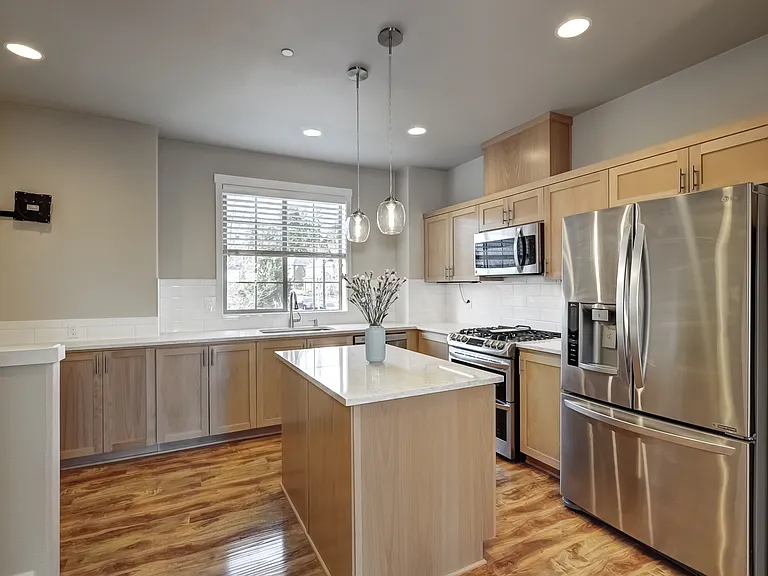 28510 SW Dundee Ln — Photo 7