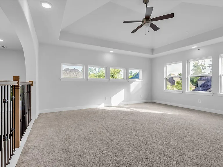 16 Clearview Terrace Pl — Photo 29
