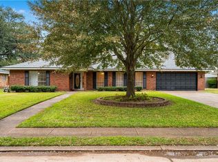 608 Ridgewood Blvd, Alexandria, LA 71303