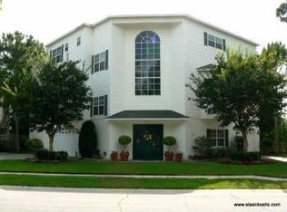 8558 Egret Ln, Seminole, FL 33776
