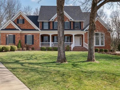 8 Log Cabin Ln, Lake Saint Louis, MO, 63367