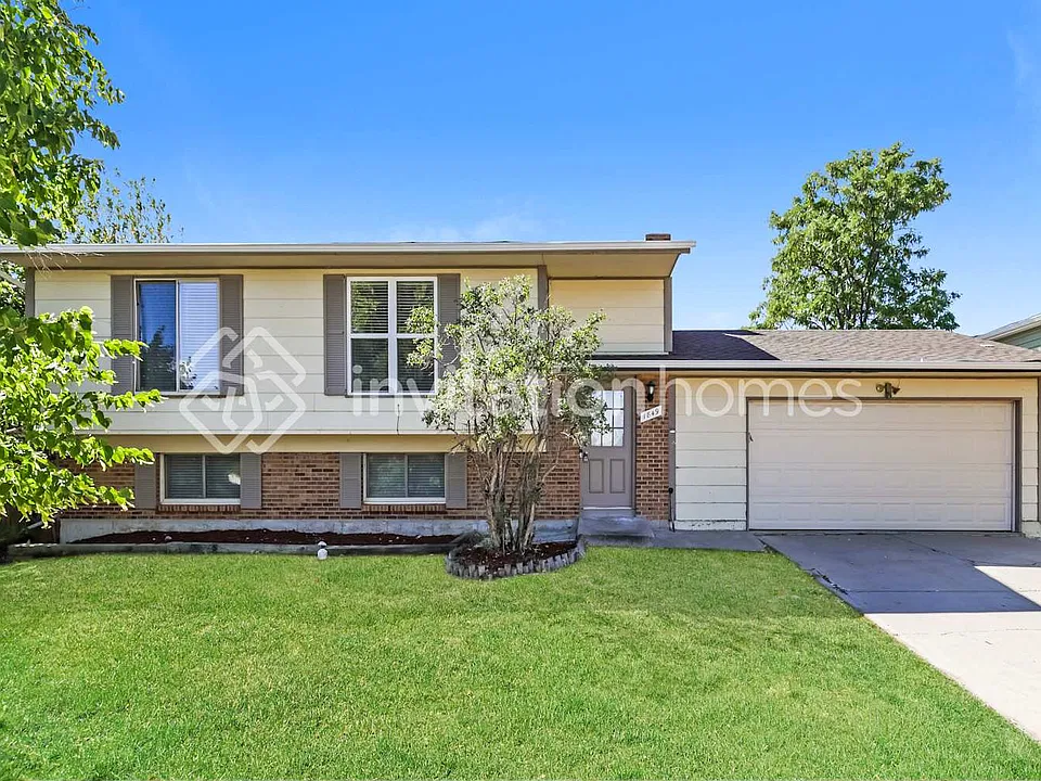 1849 S Salida Cir