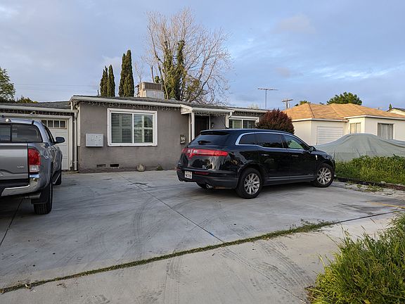5th image of 16043 Leadwell St