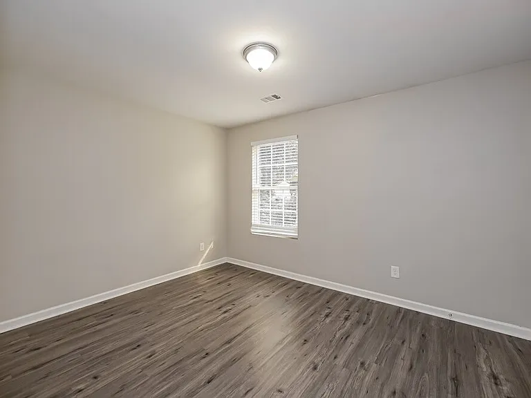 4004 Alicia Ln — Photo 14