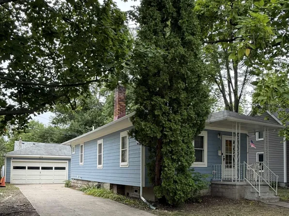 36 Smith St, Mount Clemens, MI 48043