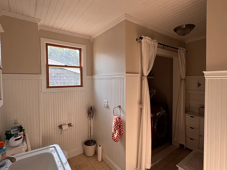 183 Babcock St — Photo 12