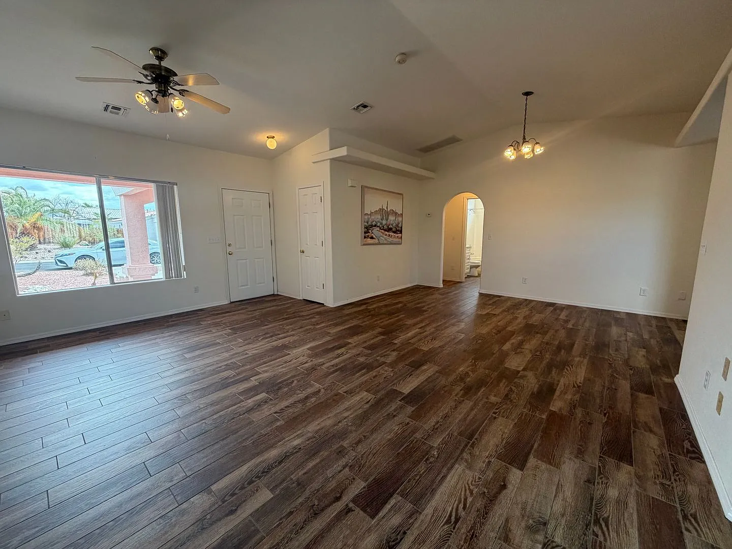 2 bedrooms 2 baths in Mesquite Creek with Community Pool and Spa — Photo 3
