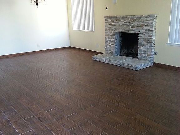 Lg Living Rm/Dining Rm Combo