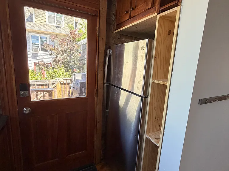 309 N Almond St — Photo 6