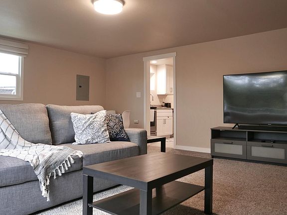 The the UHD 4K TV is included in the rental and comes with a soundbar and subwoofer.