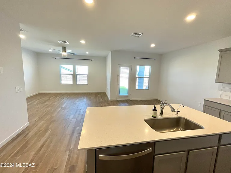 12815 E Russo Dr — Photo 5