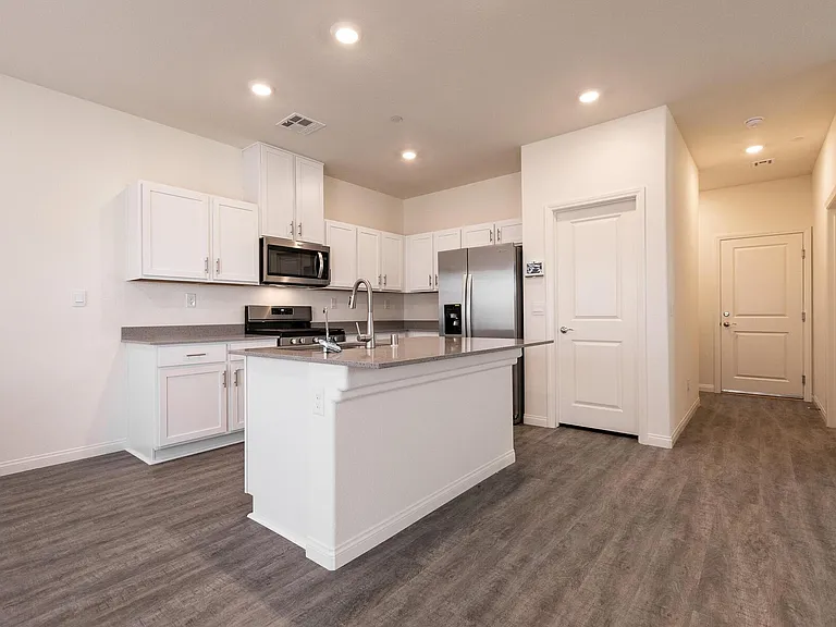 10041 Cobalt Cliffs St — Photo 7