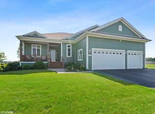 1000 Joshua Ln, Genoa, IL 60135