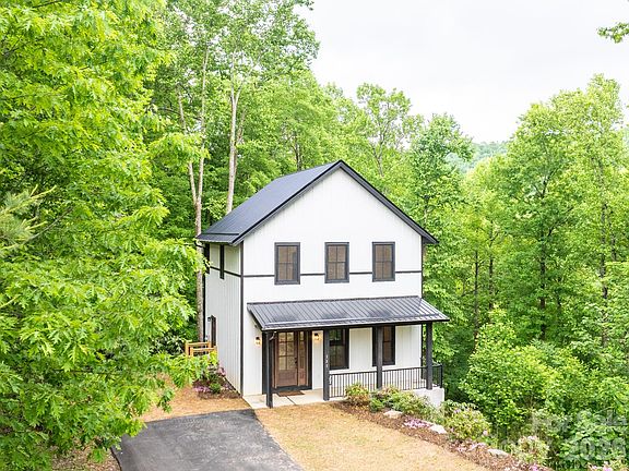 2nd image of 131 Bryce Way