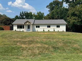 800 Treelane Dr, Newburgh, IN 47630