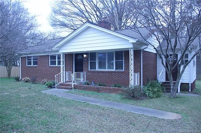 1st image of 3017 Iredell Dr