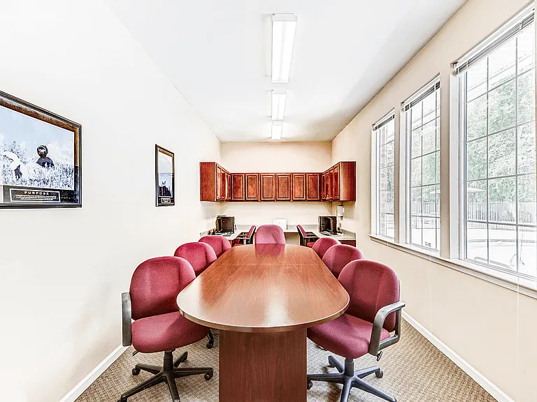 Creekside At Bellemeade Apartments — Photo 9