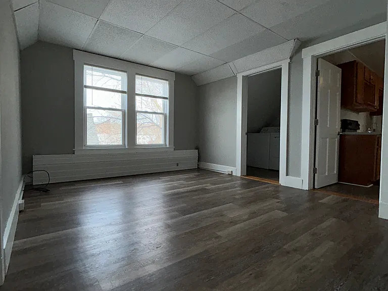359 Belmont St #3 — Photo 12