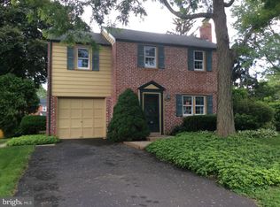 408 W Garden Rd, Oreland, PA 19075