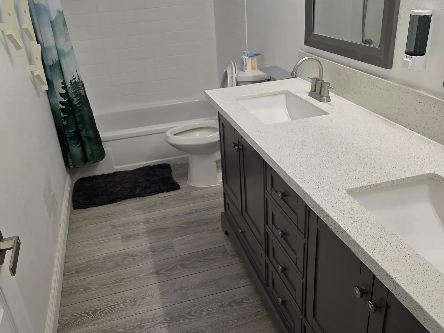 Parkside Dr, Riverside — Photo 4