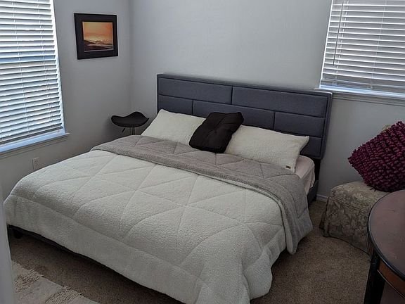 5th image of 3804 Sierra Madre Dr NE