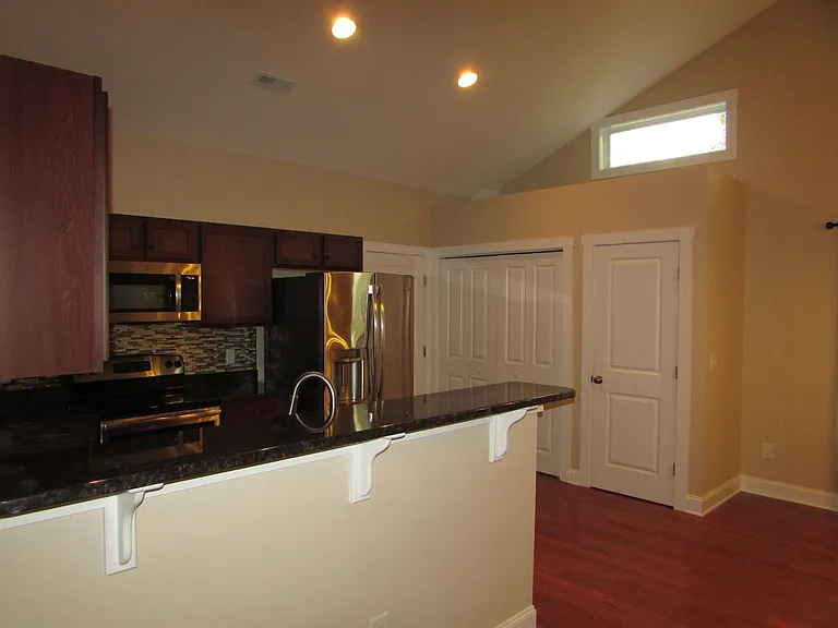 1519 Round Ridge Rd SE — Photo 7
