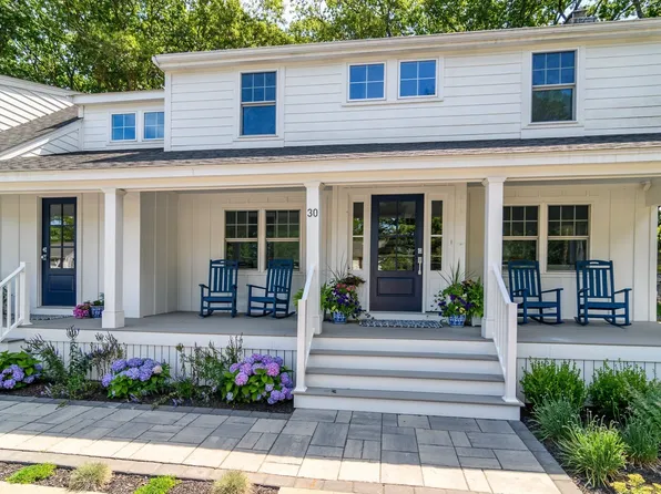 30 Snake Brook Rd, Wayland, MA 01778