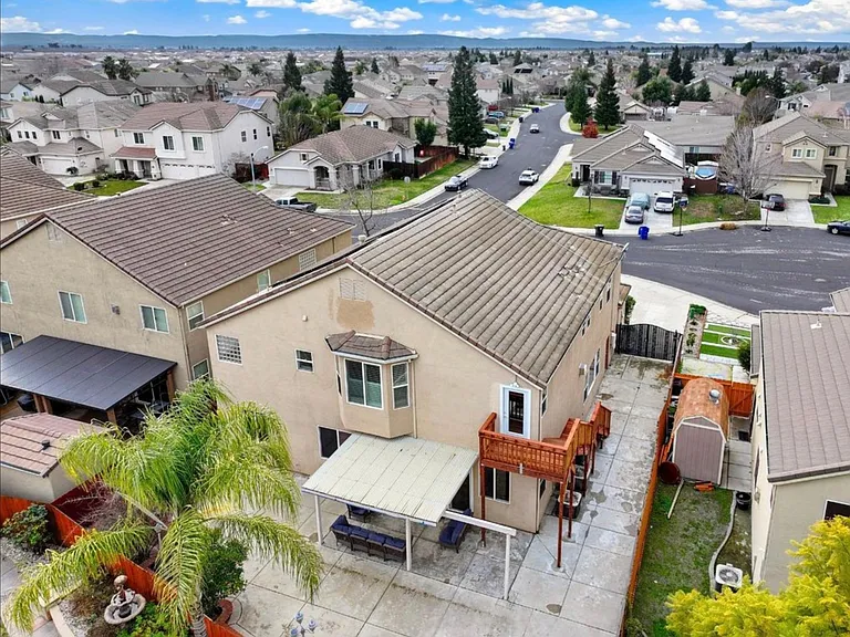 2090 Wisteria Pl — Photo 49