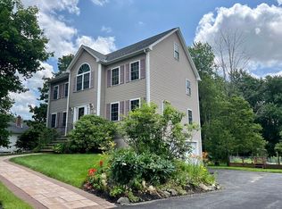 16 McKinley Ave, Methuen, MA 01844