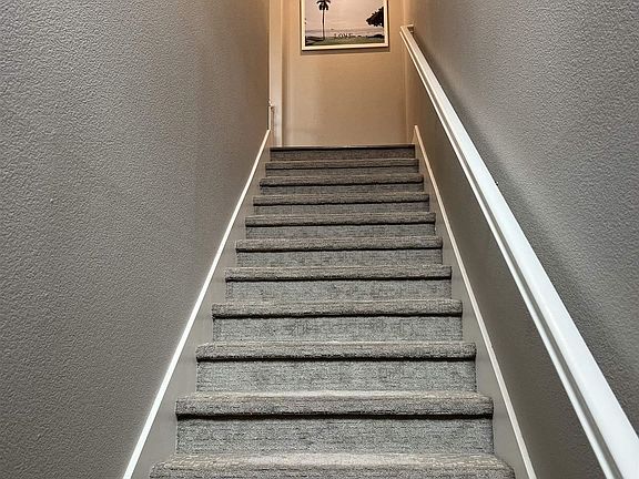 2nd image of 100 Chelsea Ct #C