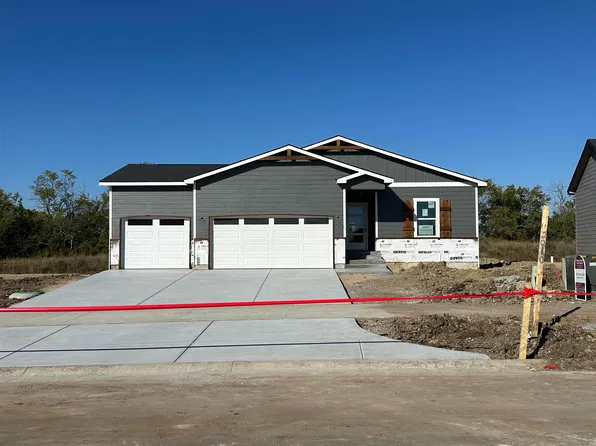 2210 S Vintage Dr, Andover, KS 67002