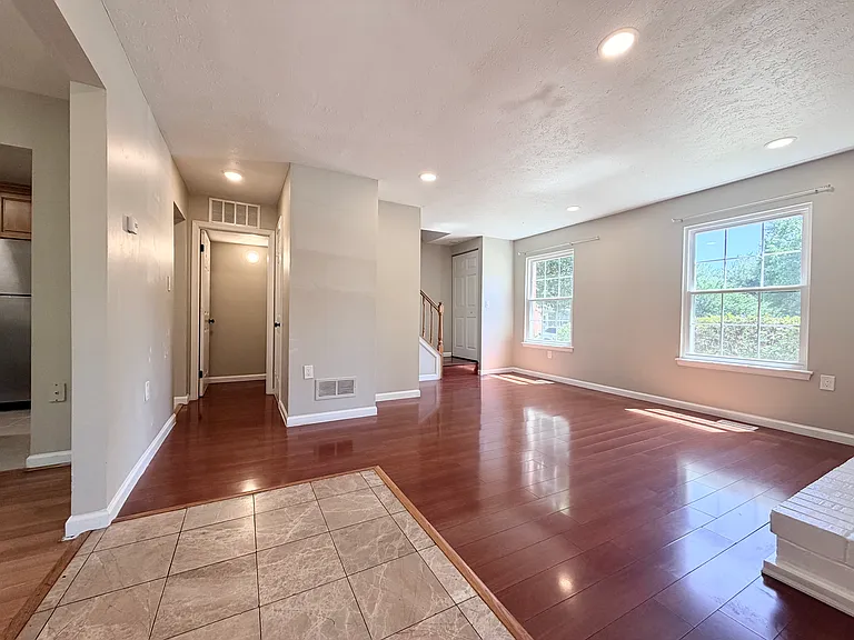 19533 Fetlock Dr — Photo 3