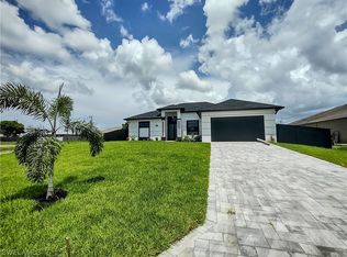 605 NW 17th Ave, Cape Coral, FL 33993