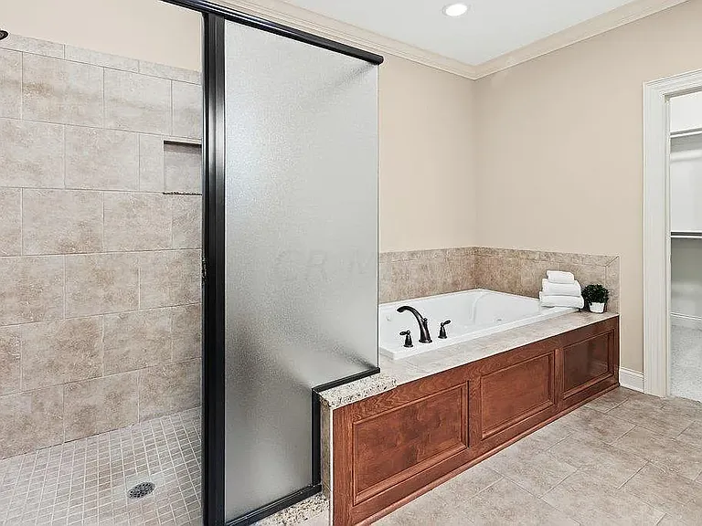 5430 Slater Rdg #1 — Photo 11