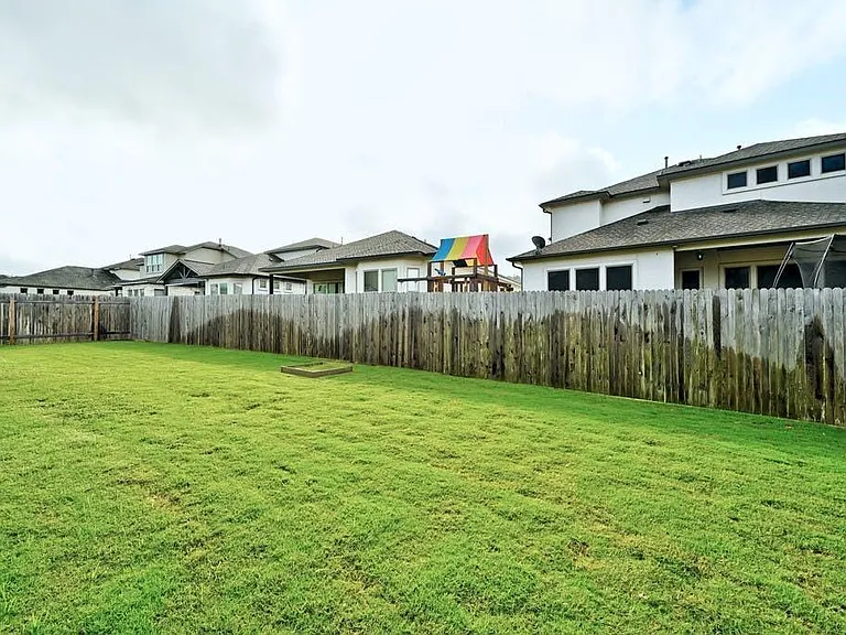 6725 Denia Dr — Photo 24