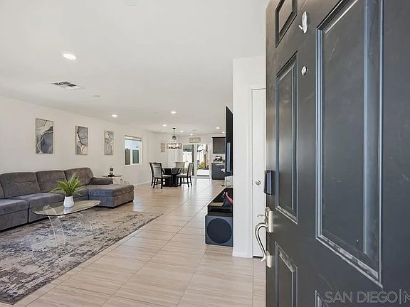 3rd image of 32046 Prairie Crossing Dr