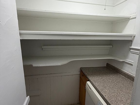 2nd image of 112A Chestnut St #1