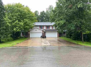1627 Gabertfield Ct, Suamico, WI 54173