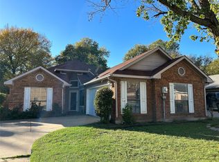 1129 Walnut Hill Ln, Desoto, TX 75115