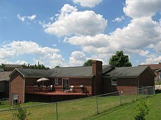 5th image of 109 Hickory Dr