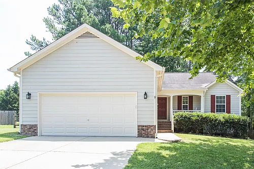 225 Harvester Dr Photo 1