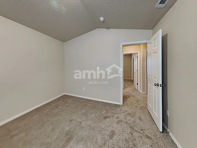 6360 S White Cliff Ave — Photo 7