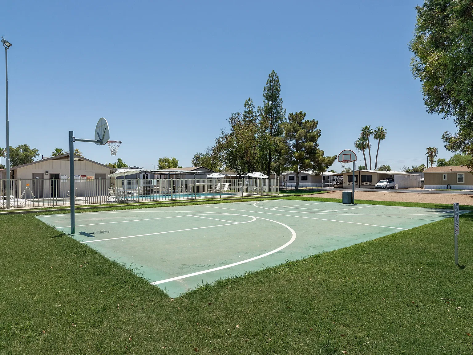 Paradise Groves Manufactured Home Community — Photo 3