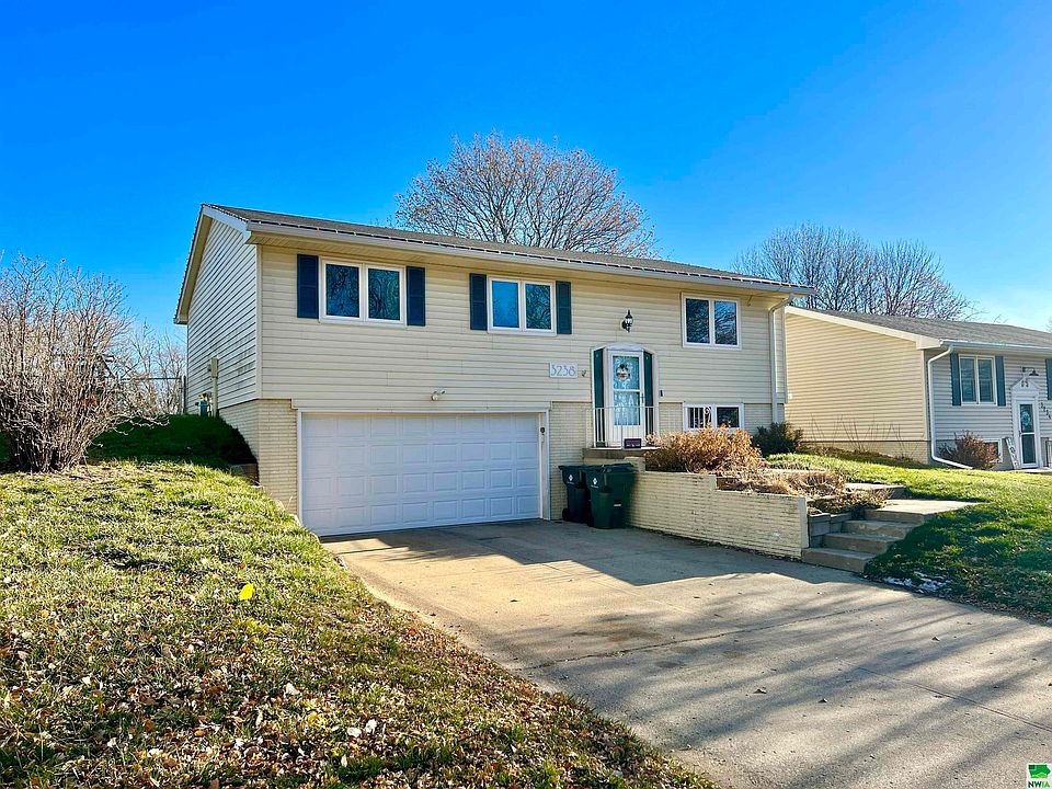3238 Cheyenne Blvd, Sioux City, IA 51104 Zillow