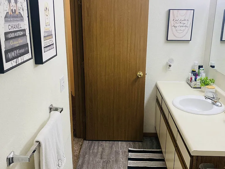 East Gate Estates — Photo 40