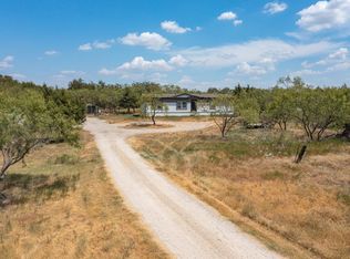111 Skrivanek Rd, Ennis, TX 75119