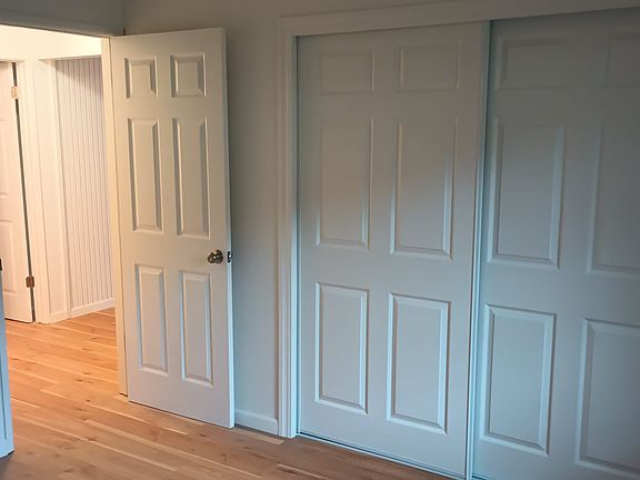 2nd image of 212 Gregory Ln APT 27