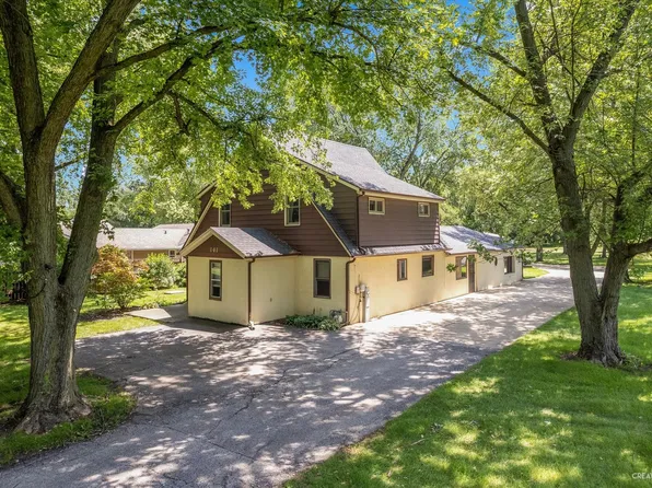 141 Montgomery Rd, Montgomery, IL 60538